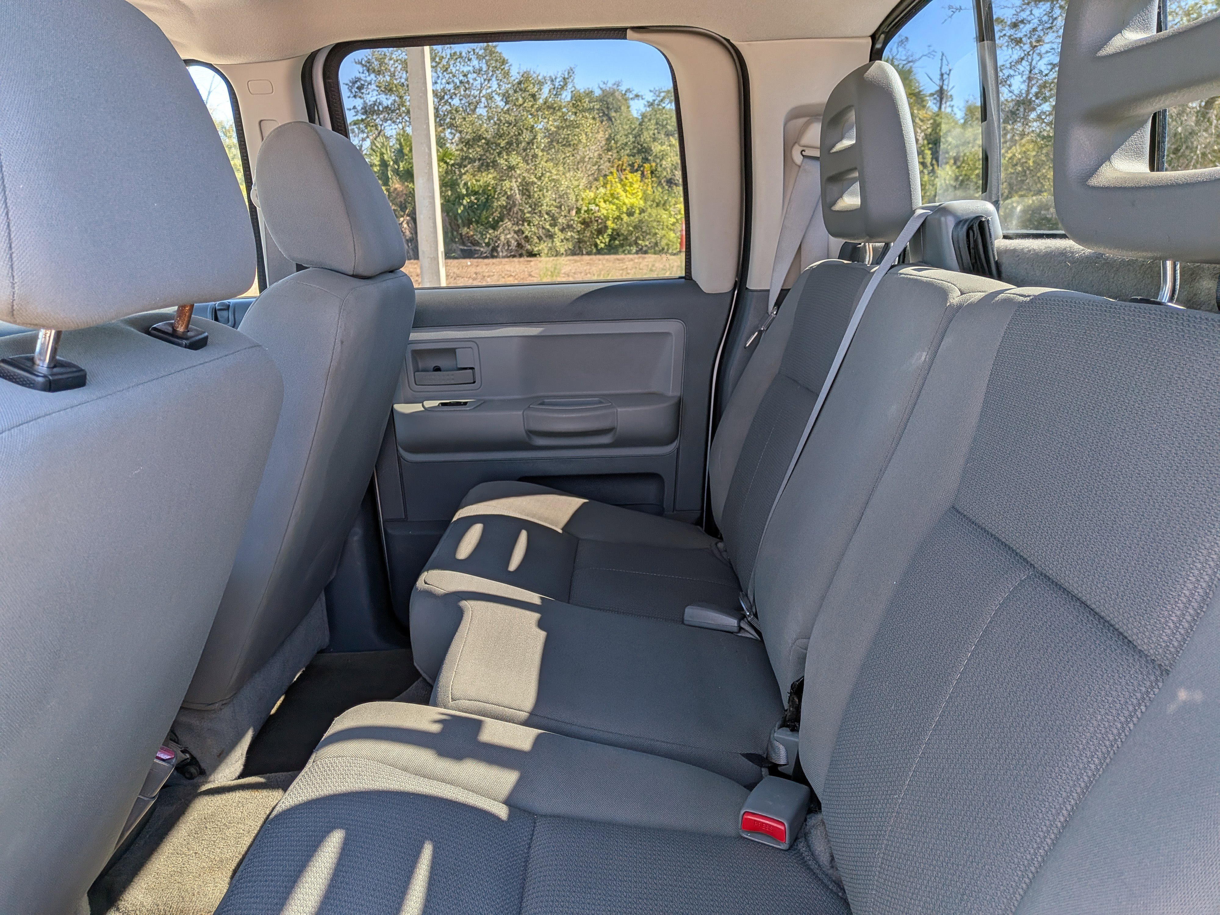 Used 2006 Dodge Dakota SLT image 14