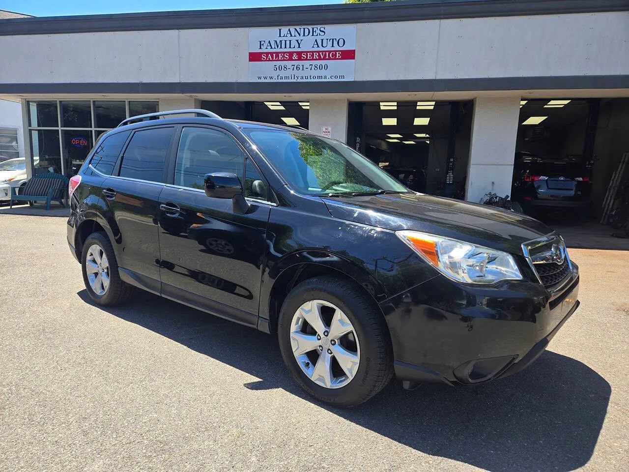 Used 2014 Subaru Forester 2.5i Limited AWD/4WD image 24