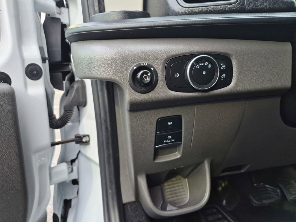 Used 2024 Ford Transit 350 XLT image 13