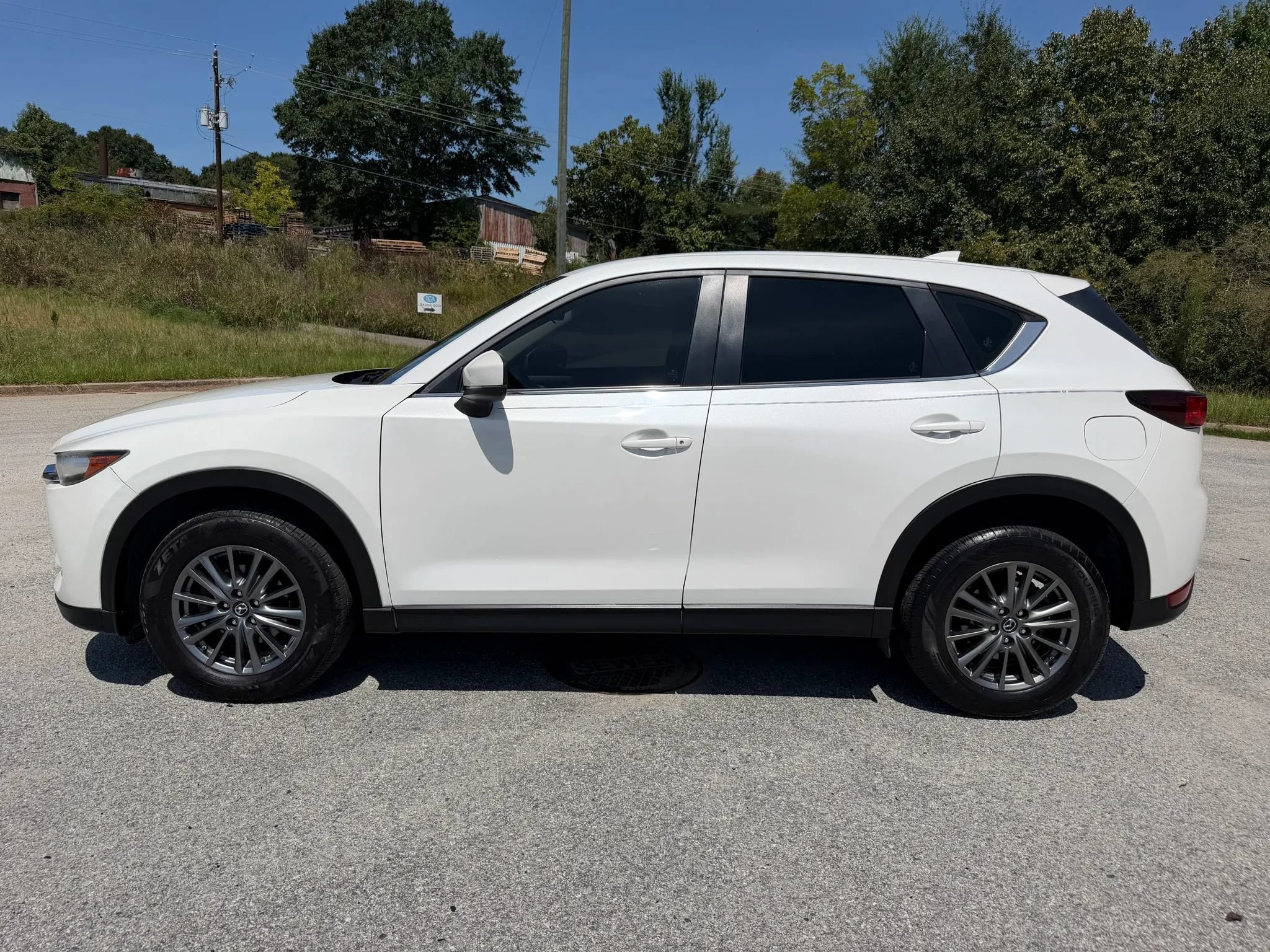 Used 2017 MAZDA CX-5 Sport FWD image 2