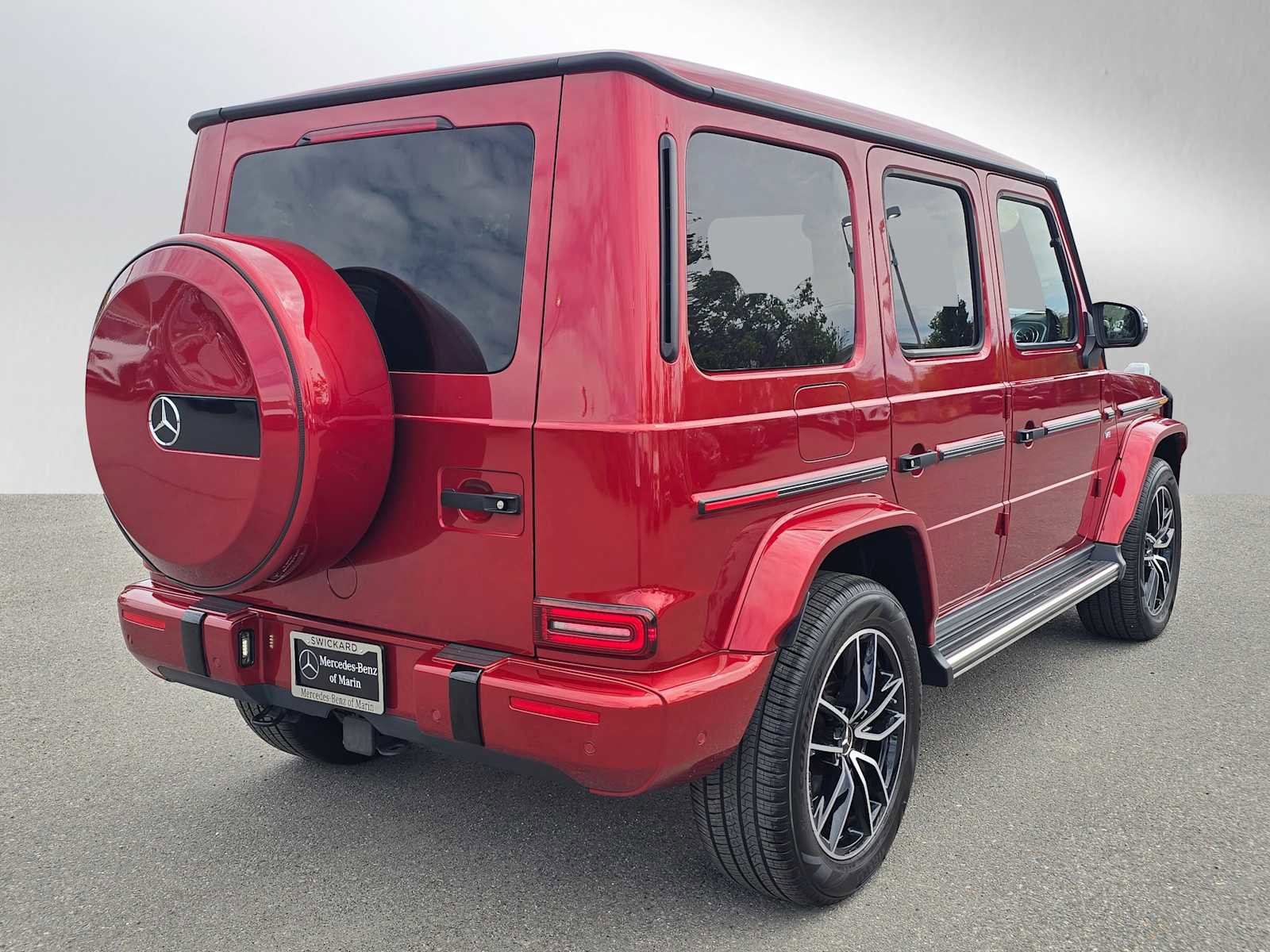 Used 2021 Mercedes-Benz G 550 image 3
