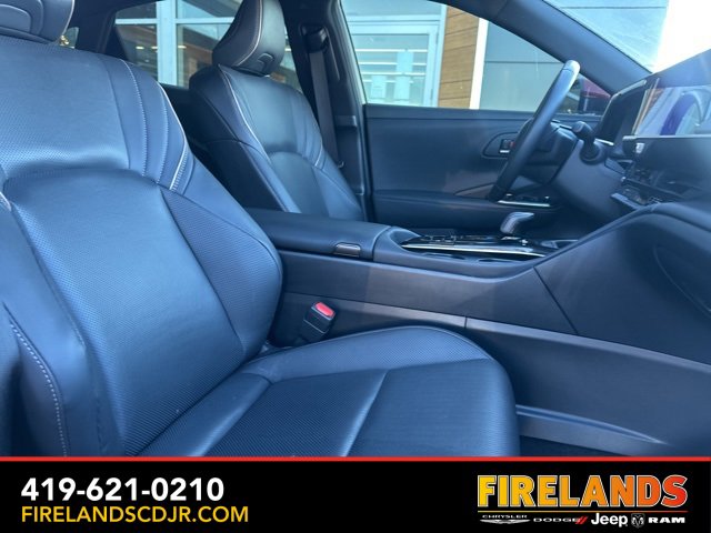 Used 2025 Toyota Crown XLE image 15