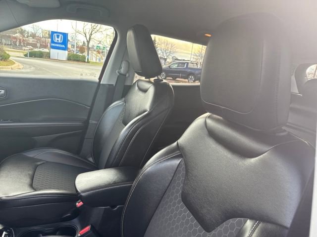 Used 2018 Jeep Compass Latitude w/ Popular Equipment Group image 12