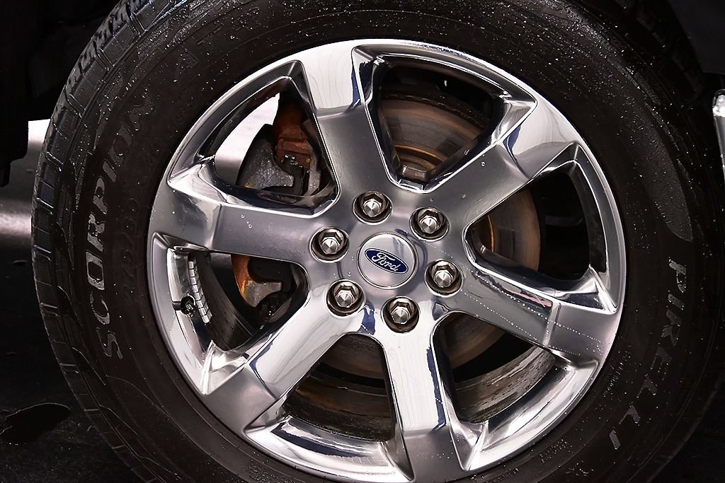 Used 2023 Ford F150 Lariat w/ Equipment Group 502A High AWD/4WD image 9