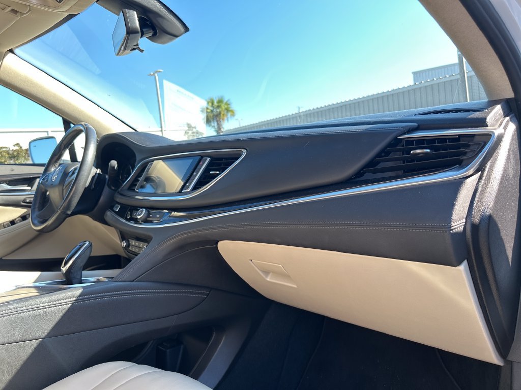 Used 2018 Buick Enclave Premium FWD image 14