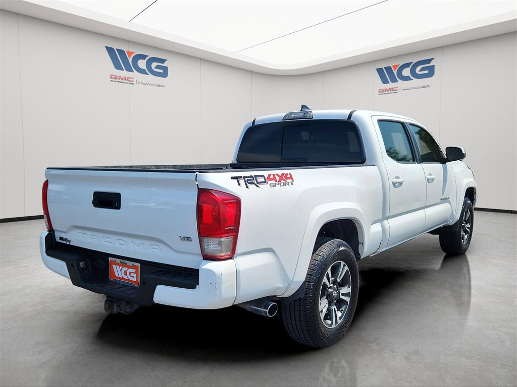 Used 2017 Toyota Tacoma SR5 image 4