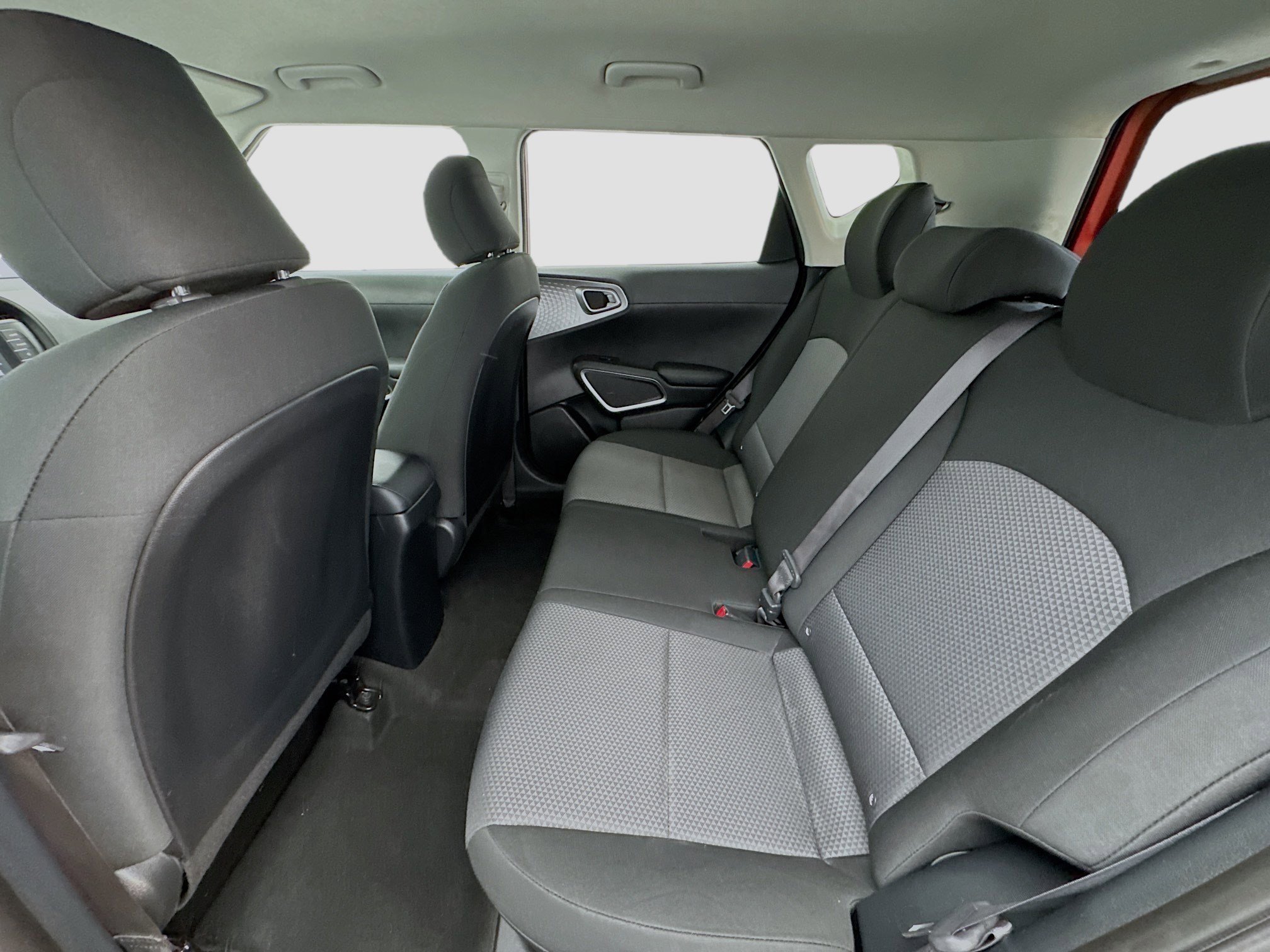 Used 2020 Kia Soul LX image 15