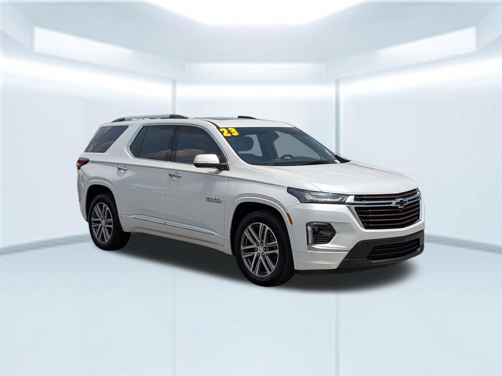 Used 2023 Chevrolet Traverse High Country FWD image 9