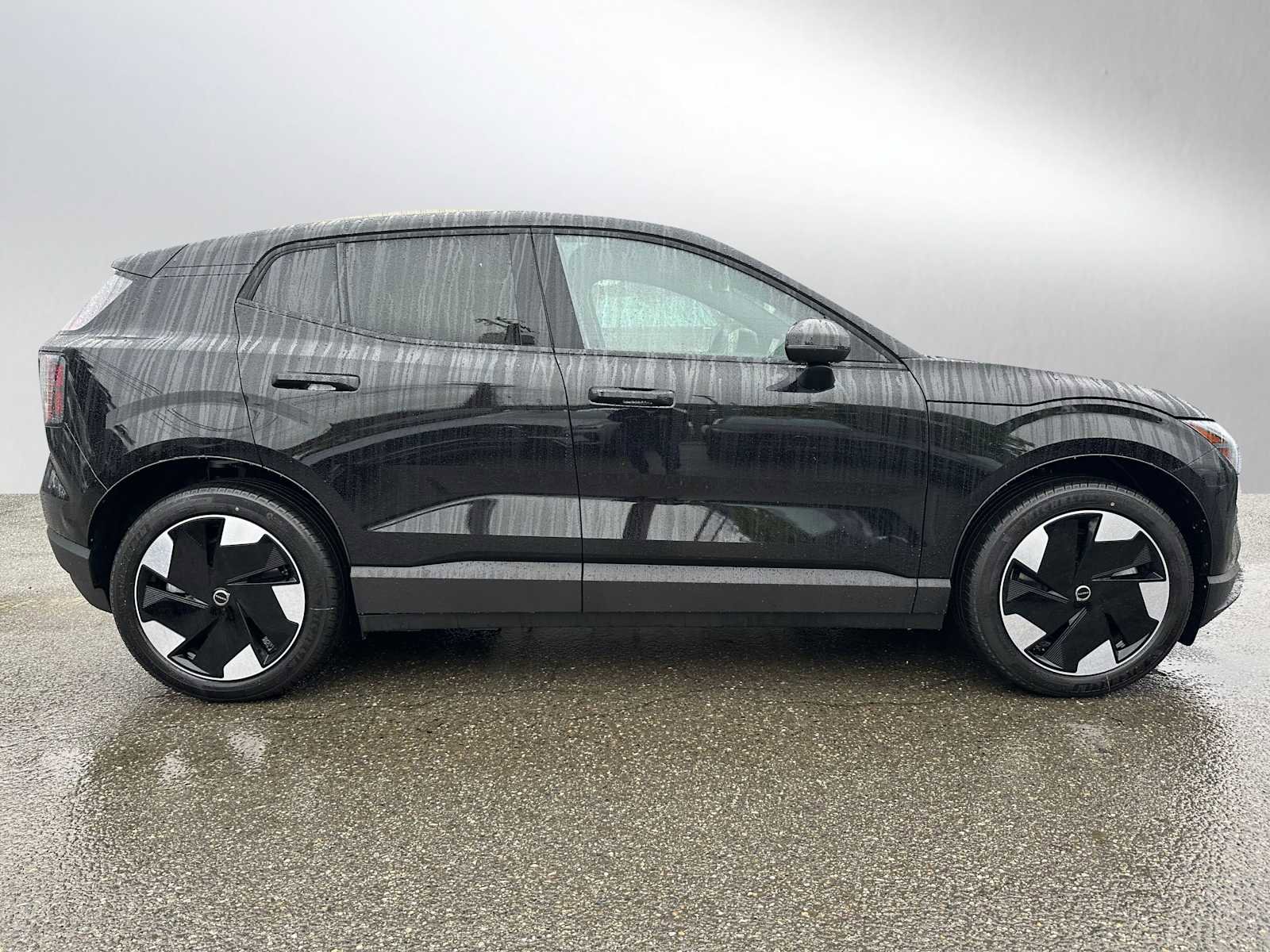 New 2026 Volvo EX30 Plus w/ Protection Package Premier AWD/4WD image 2