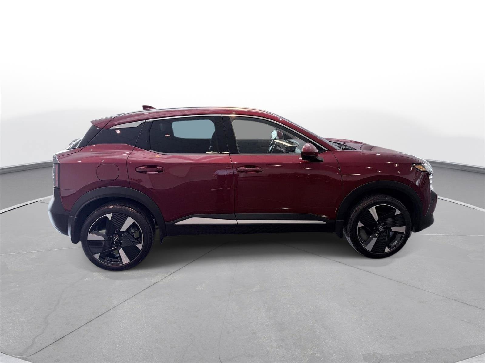 Used 2025 Nissan Kicks SR AWD/4WD image 20