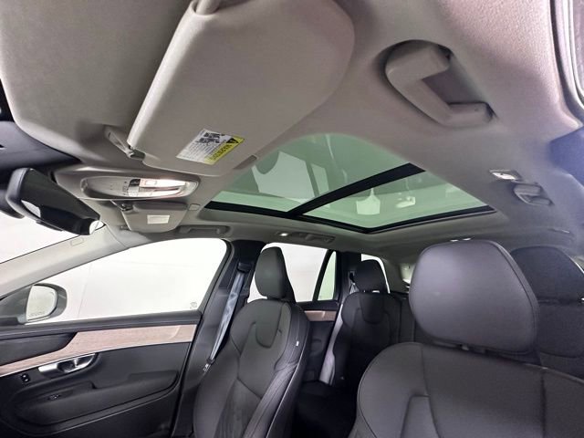 Used 2025 Volvo XC90 T8 Plus w/ Protection Package Premier AWD/4WD image 25