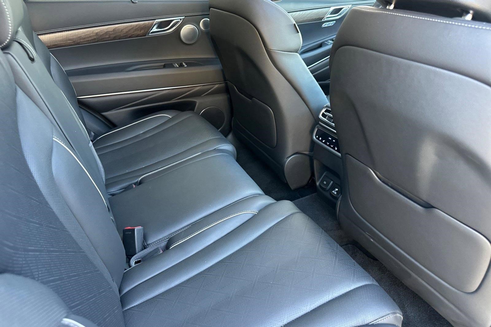 Used 2025 Genesis GV80 2.5T Prestige image 31