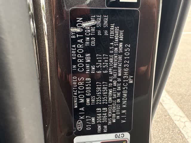 Used 2017 Kia Sedona LX w/ LX Essentials Premium Package FWD image 24