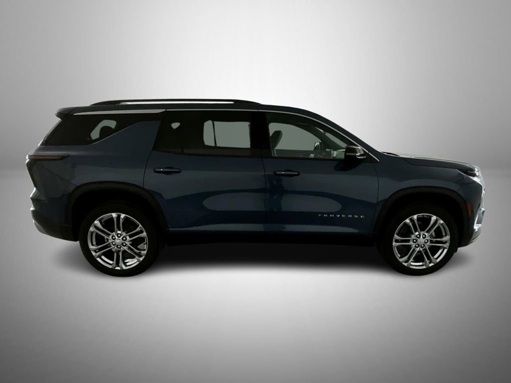 New 2026 Chevrolet Traverse LT w/ LPO, Floor Liner Package image 4