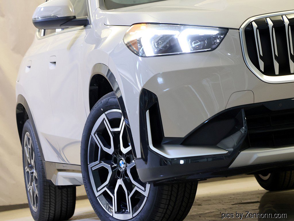 New 2026 BMW X1 xDrive28i w/ Convenience Package AWD/4WD image 4