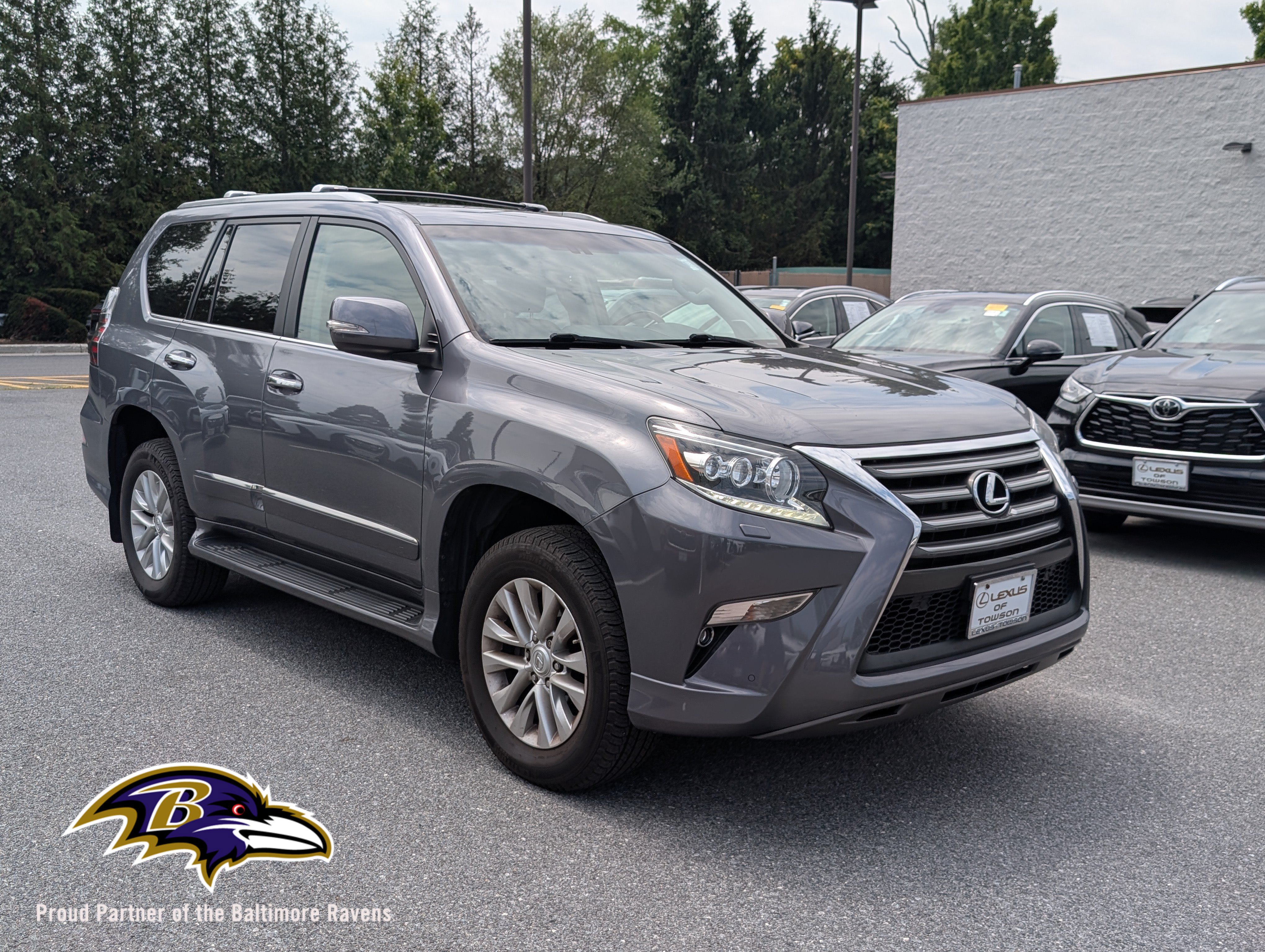 Used 2017 Lexus GX 460 Premium w/ Premium Package AWD/4WD image 1