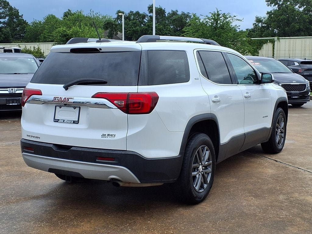 Used 2017 GMC Acadia SLT w/ LPO, Floor Liner Package FWD image 4