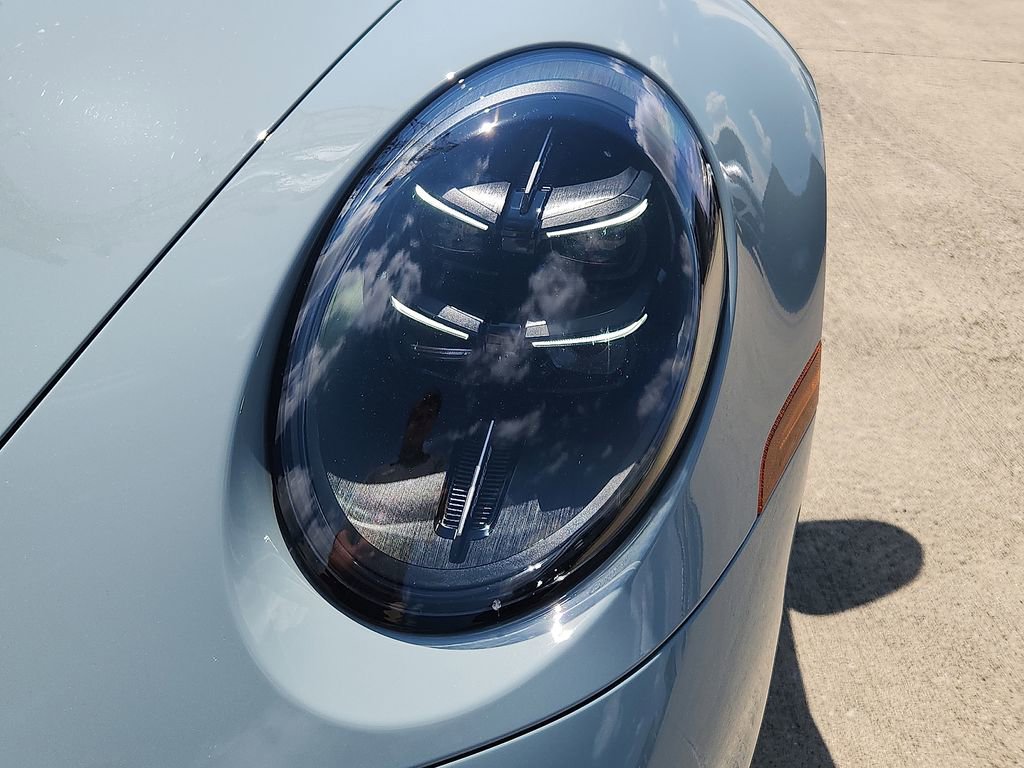 Certified 2025 Porsche 911 Carrera image 8