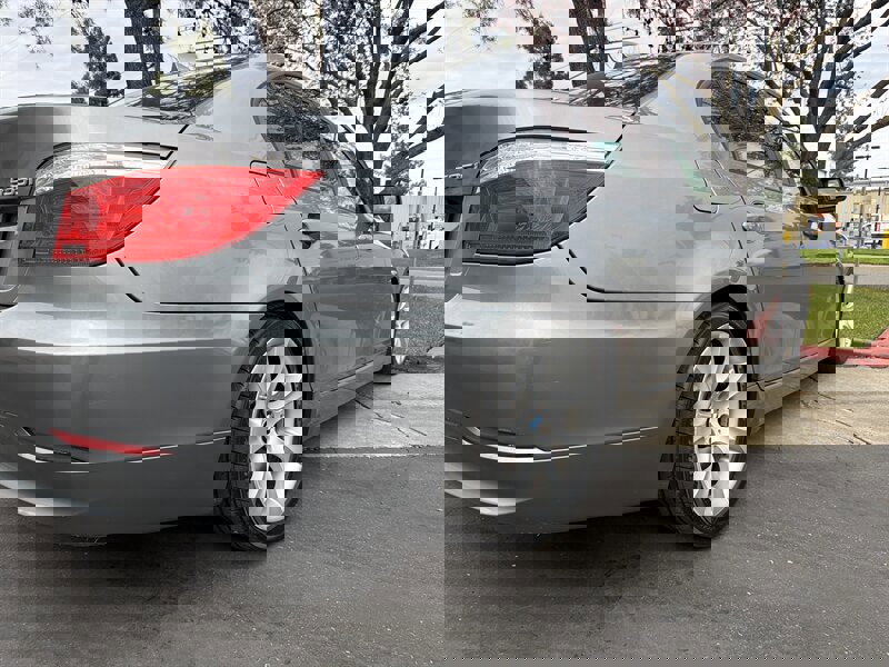 Used 2009 BMW 535i 535i image 11