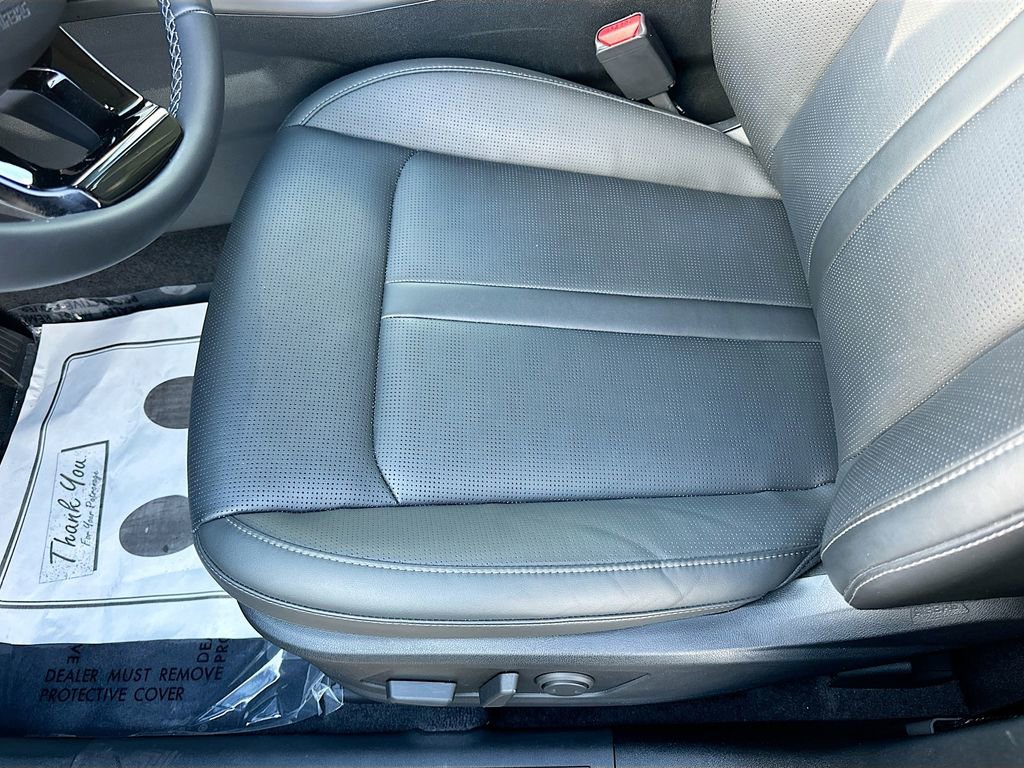 Used 2025 Kia Sorento S w/ Panoramic Sunroof Package image 19