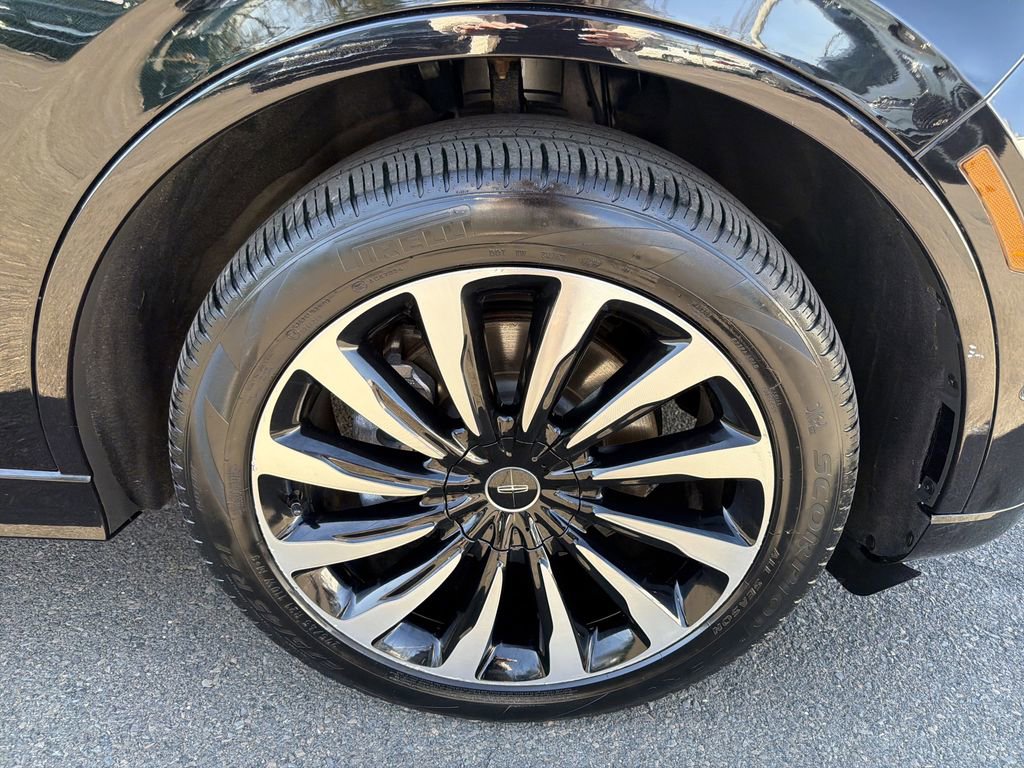 Certified 2023 Lincoln Aviator Black Label Grand Touring image 34