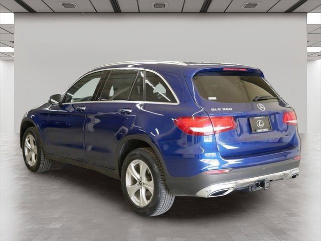 Used 2018 Mercedes-Benz GLC 300 4MATIC image 4
