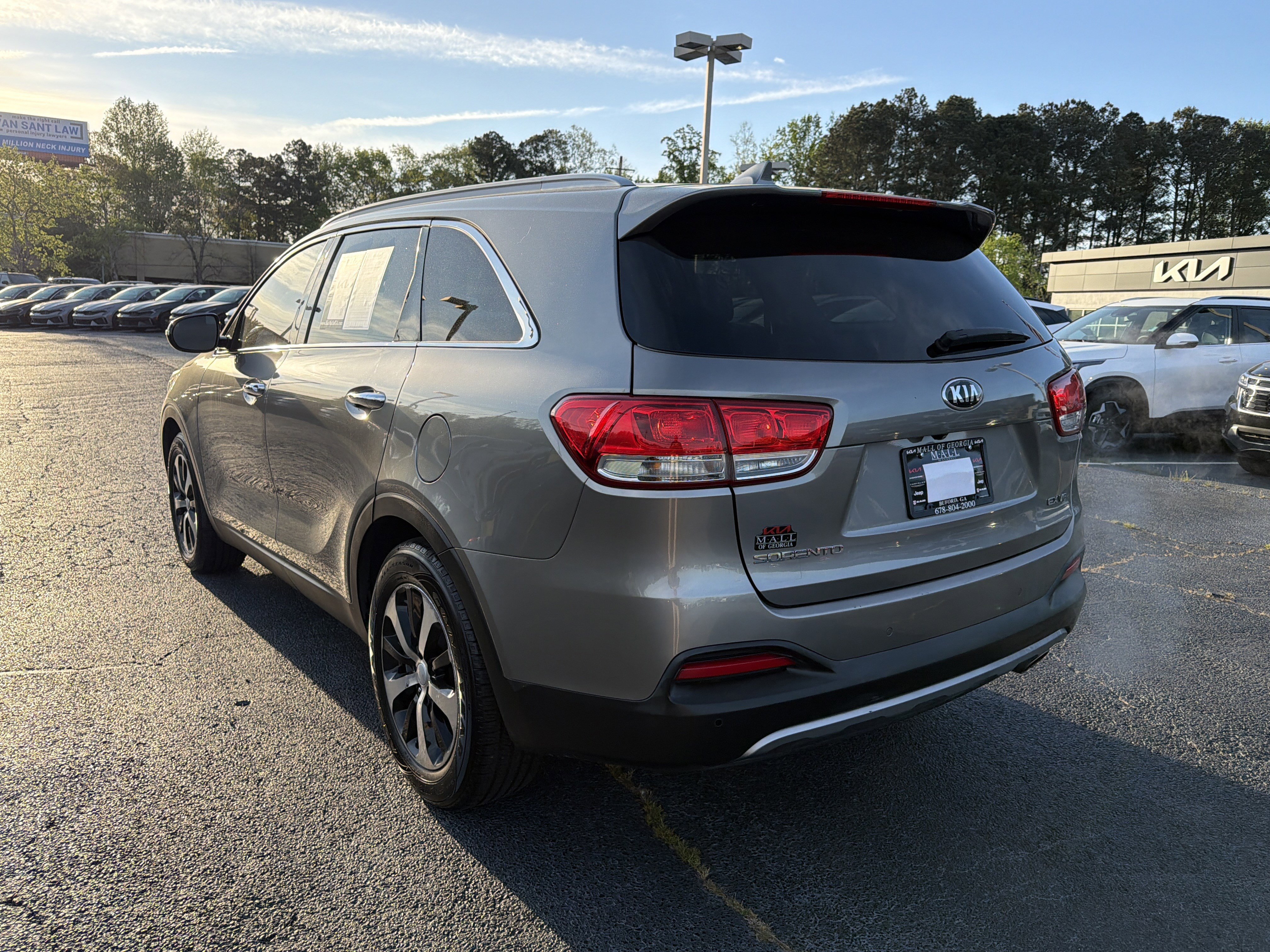 Used 2018 Kia Sorento EX image 5