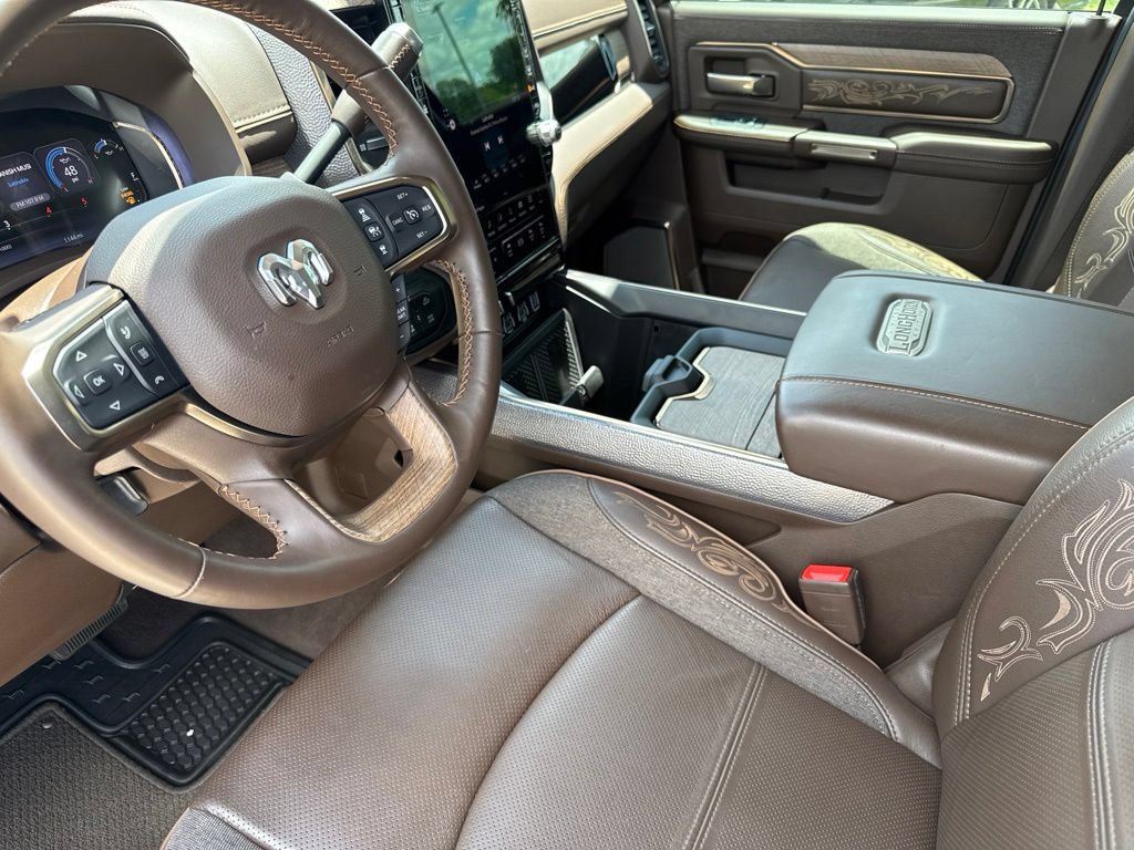 Used 2025 RAM 2500 Limited AWD/4WD image 20