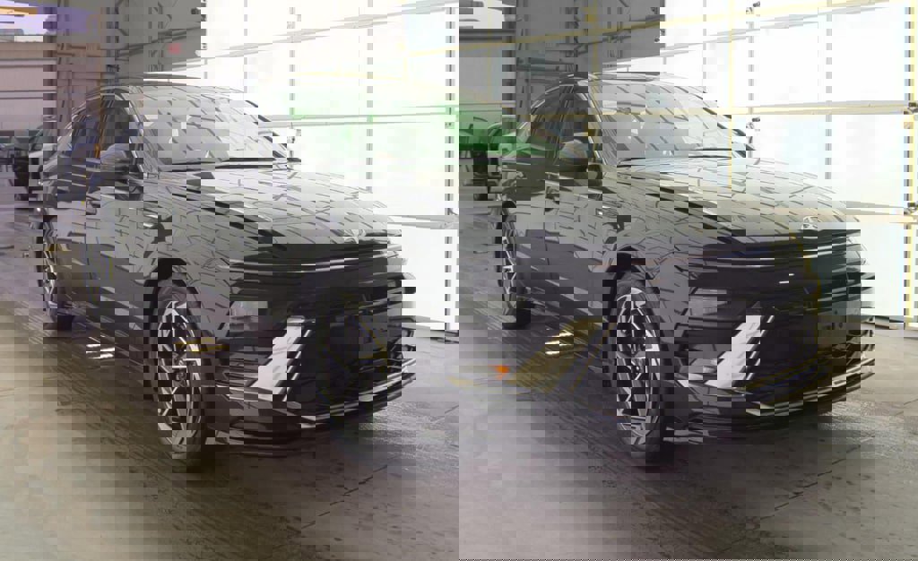 Used 2024 Hyundai Sonata SEL w/ Convenience Package image 3