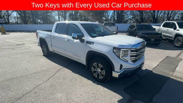 Used 2025 GMC Sierra 1500 SLT image 2