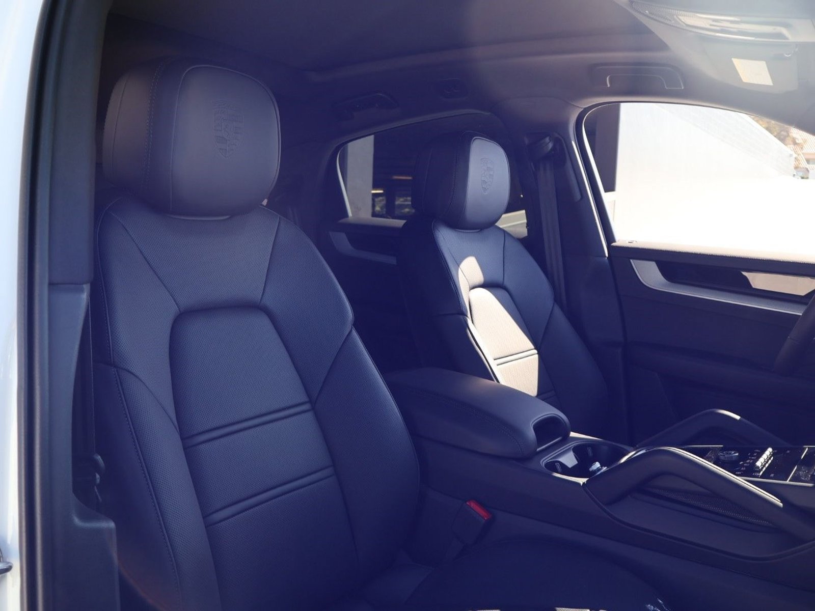 New 2026 Porsche Cayenne Coupe AWD/4WD image 24
