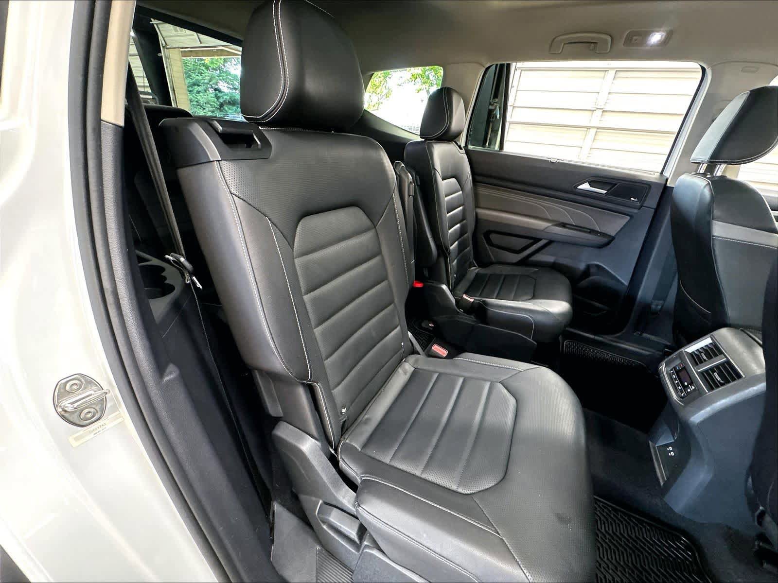 Used 2023 Volkswagen Atlas SEL Premium AWD/4WD image 27