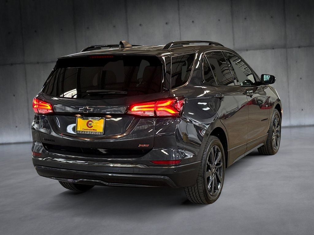 Used 2022 Chevrolet Equinox RS w/ RS Leather Package FWD image 5