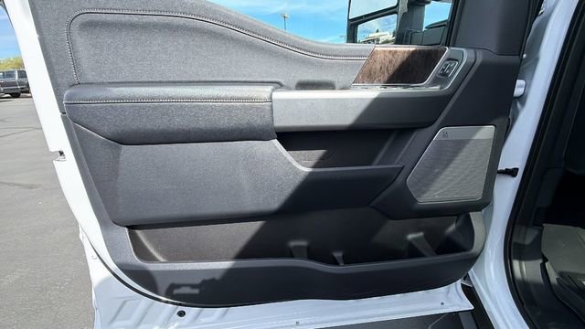 New 2026 Ford F350 Lariat w/ Black Appearance Package image 21