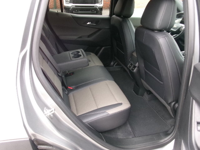 Used 2026 Chevrolet Equinox LT w/ Convenience Package II FWD image 13