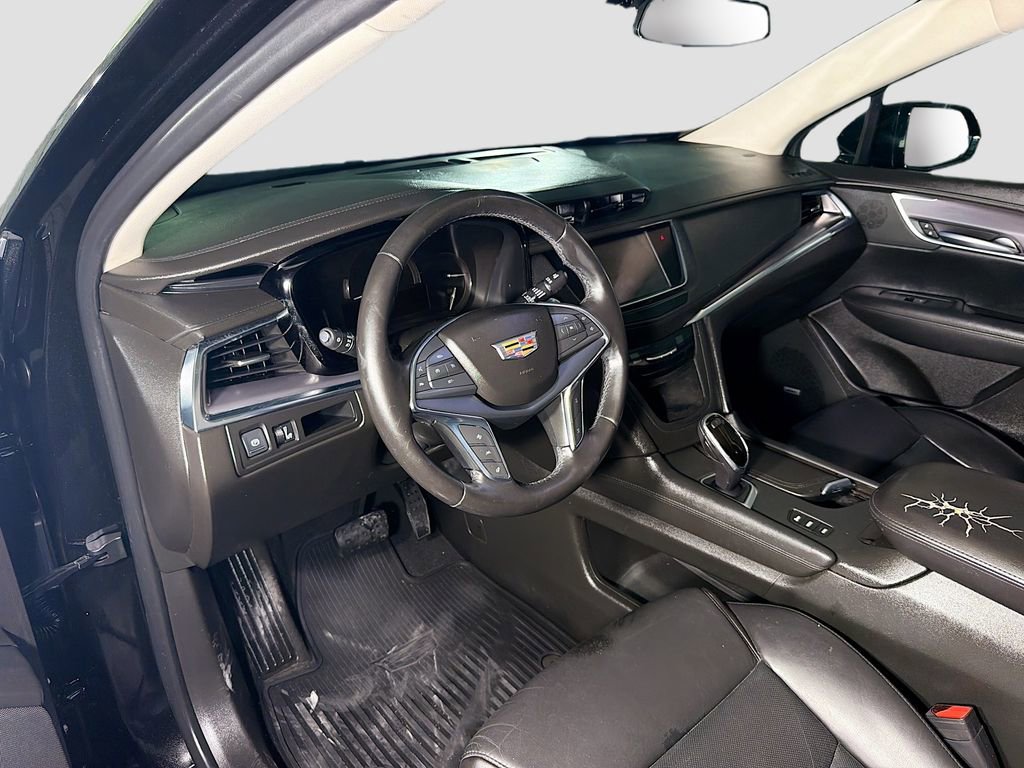 Used 2018 Cadillac XT5 Premium Luxury AWD/4WD image 9