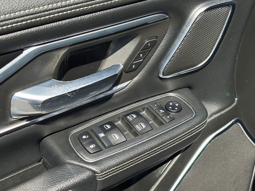 Used 2019 RAM 1500 Laramie AWD/4WD image 21