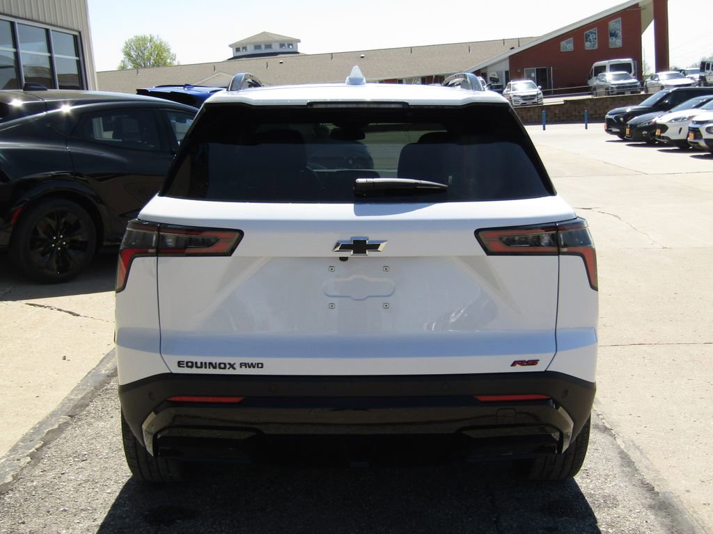 New 2026 Chevrolet Equinox RS AWD/4WD image 4
