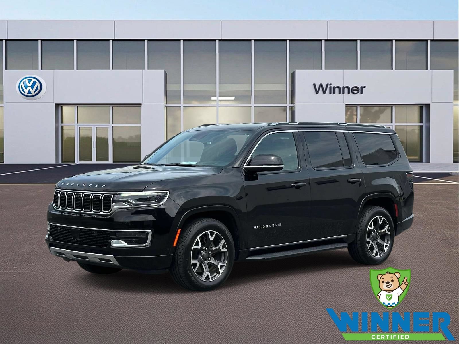 Used 2023 Jeep Wagoneer Series III w/ Preferred Equipment Group AWD/4WD image 1
