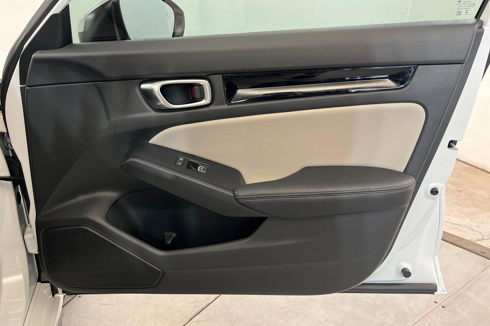 Used 2024 Honda Civic EX-L image 22