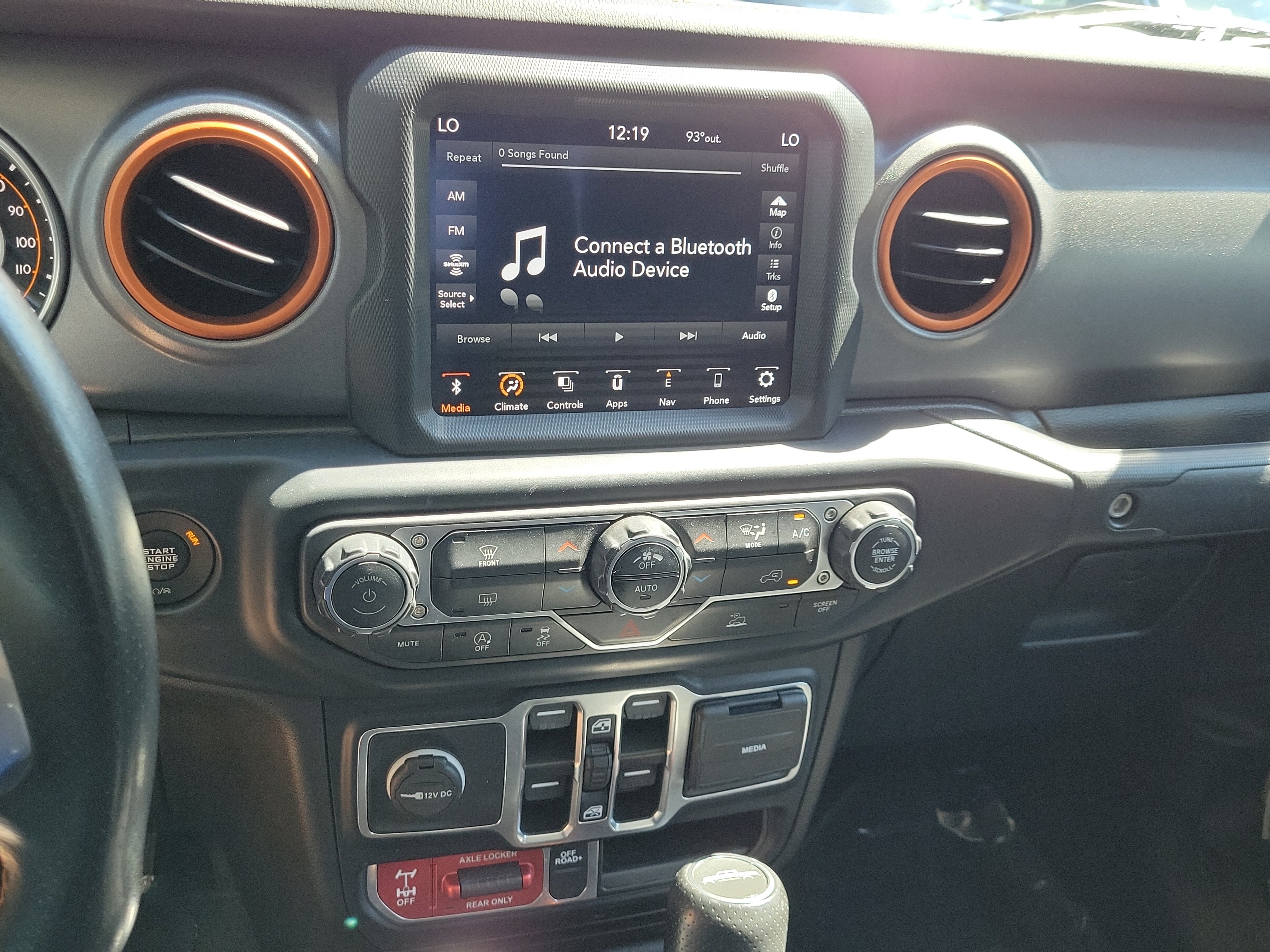 Used 2023 Jeep Gladiator Mojave w/ Trailer Tow Package AWD/4WD image 23