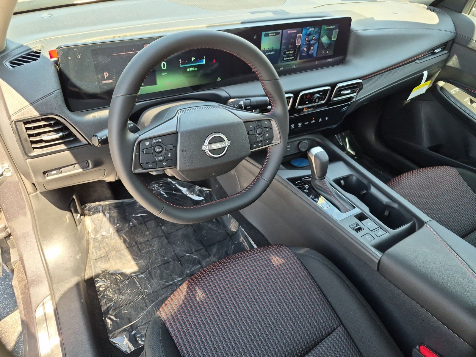 New 2027 Nissan Sentra SR w/ Floor Mat Package FWD image 2