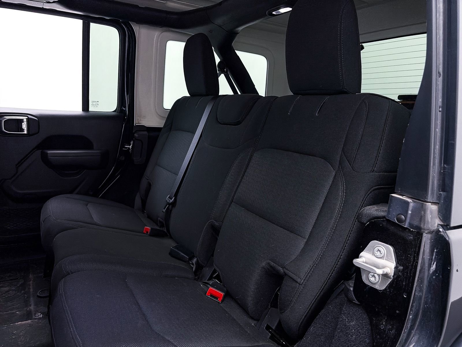 Used 2023 Jeep Wrangler Unlimited Sport AWD/4WD image 35