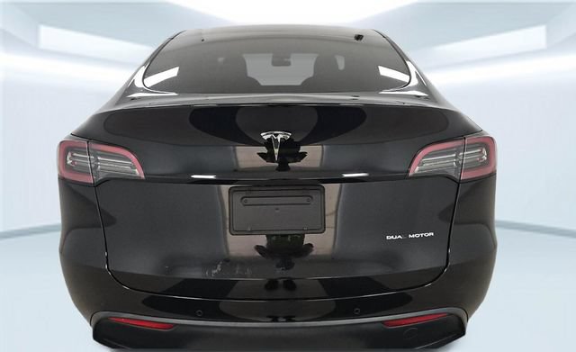 Used 2022 Tesla Model Y Long Range AWD/4WD image 6
