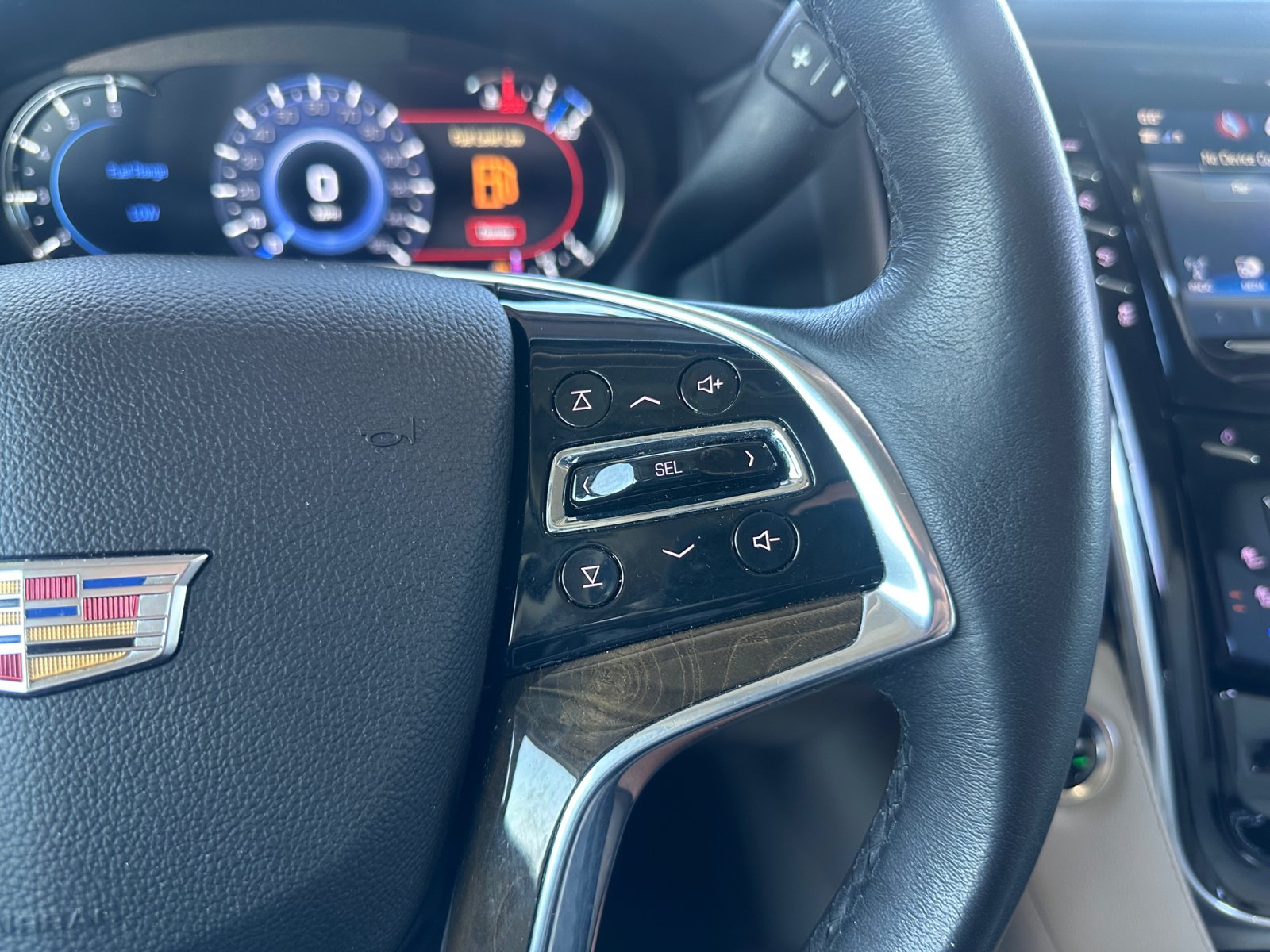 Used 2020 Cadillac Escalade Luxury AWD/4WD image 22