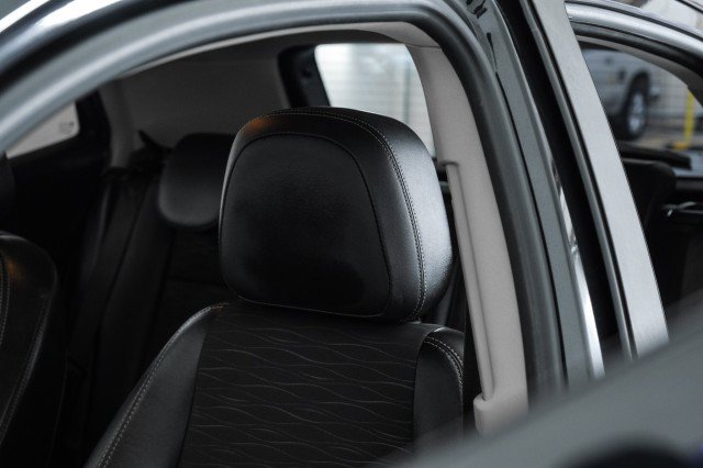 Used 2015 Buick Encore FWD image 23