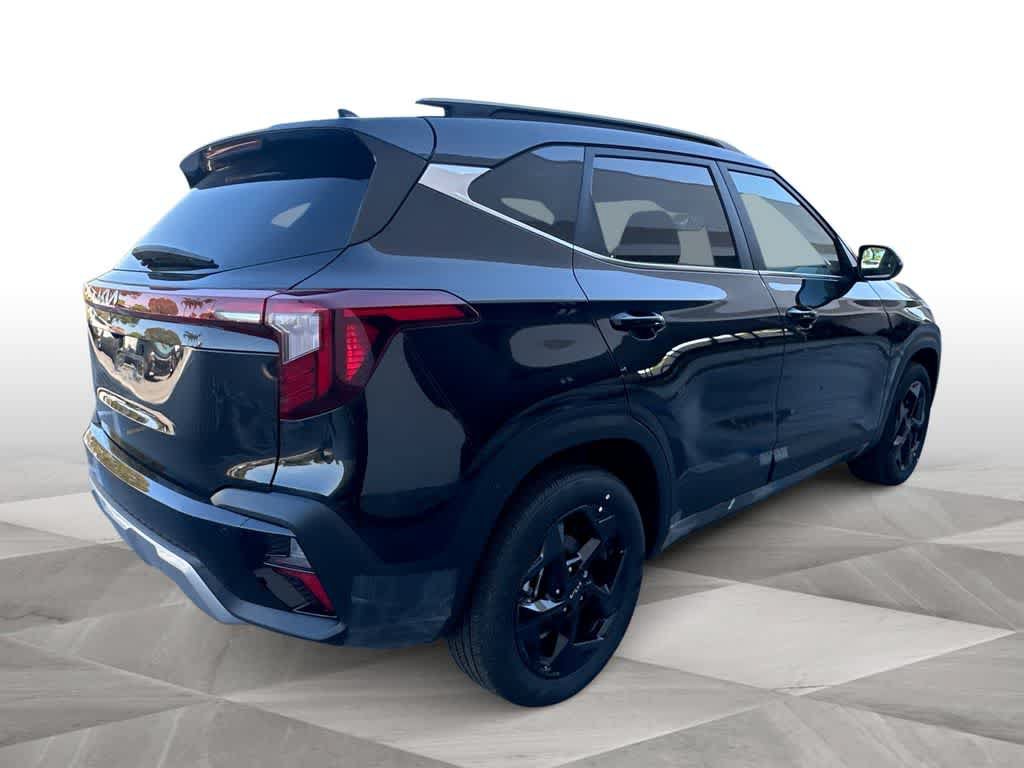 Certified 2026 Kia Seltos EX w/ EX Sunroof Package FWD image 8