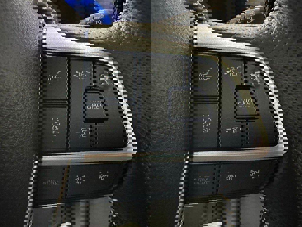 Used 2025 Toyota Sienna XSE image 20