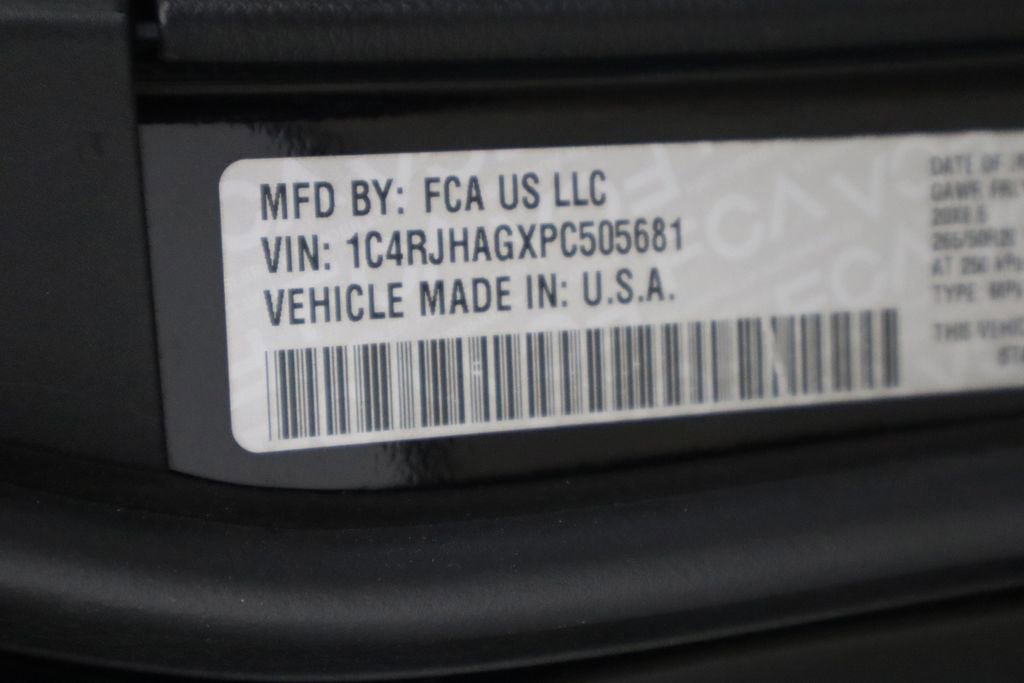 Used 2023 Jeep Grand Cherokee Altitude AWD/4WD image 43