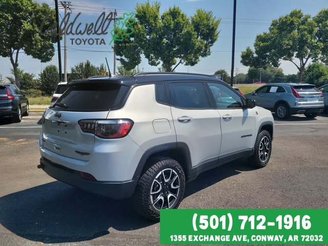 Used 2024 Jeep Compass Trailhawk image 5